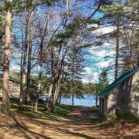 Hotter'S Cabin Sayner Esterno foto